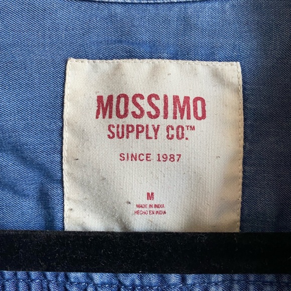Mossimo faux chambray shirt! - Picture 3 of 3